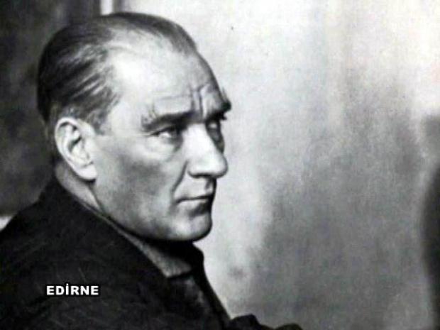 Ataturk2 zps016f9bdc "Asker ve Devlet Adamı Atatürk" Panelinden Atatürk Resimleri