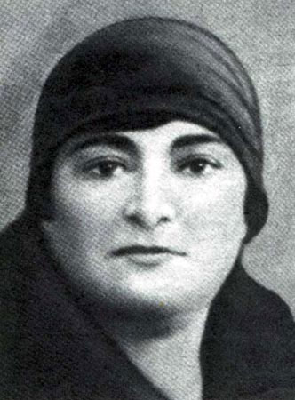 makbule hanim zpsb7d5a6f5 - Atatürk'ün Kardeşleri; Fatma, Ahmet, Ömer, Makbule ve Naciye